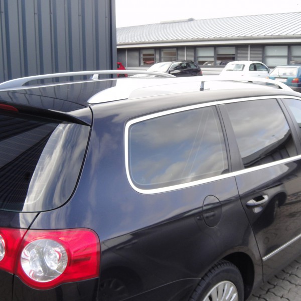 Bil med solfilm på ruderne